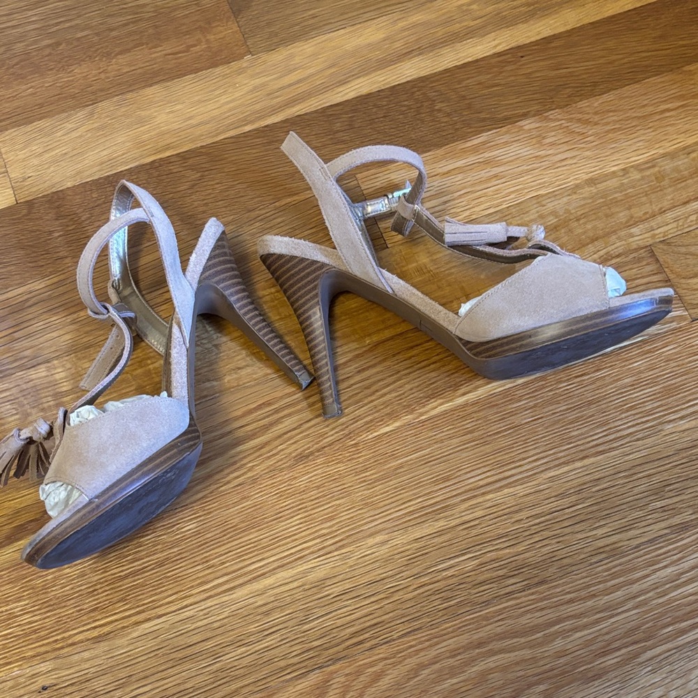 LOFT Women's Beige Tassel Sandals. Cork padded insole. Shadow from straps.